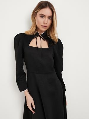 Платье с завязками эффект мокрый шелк